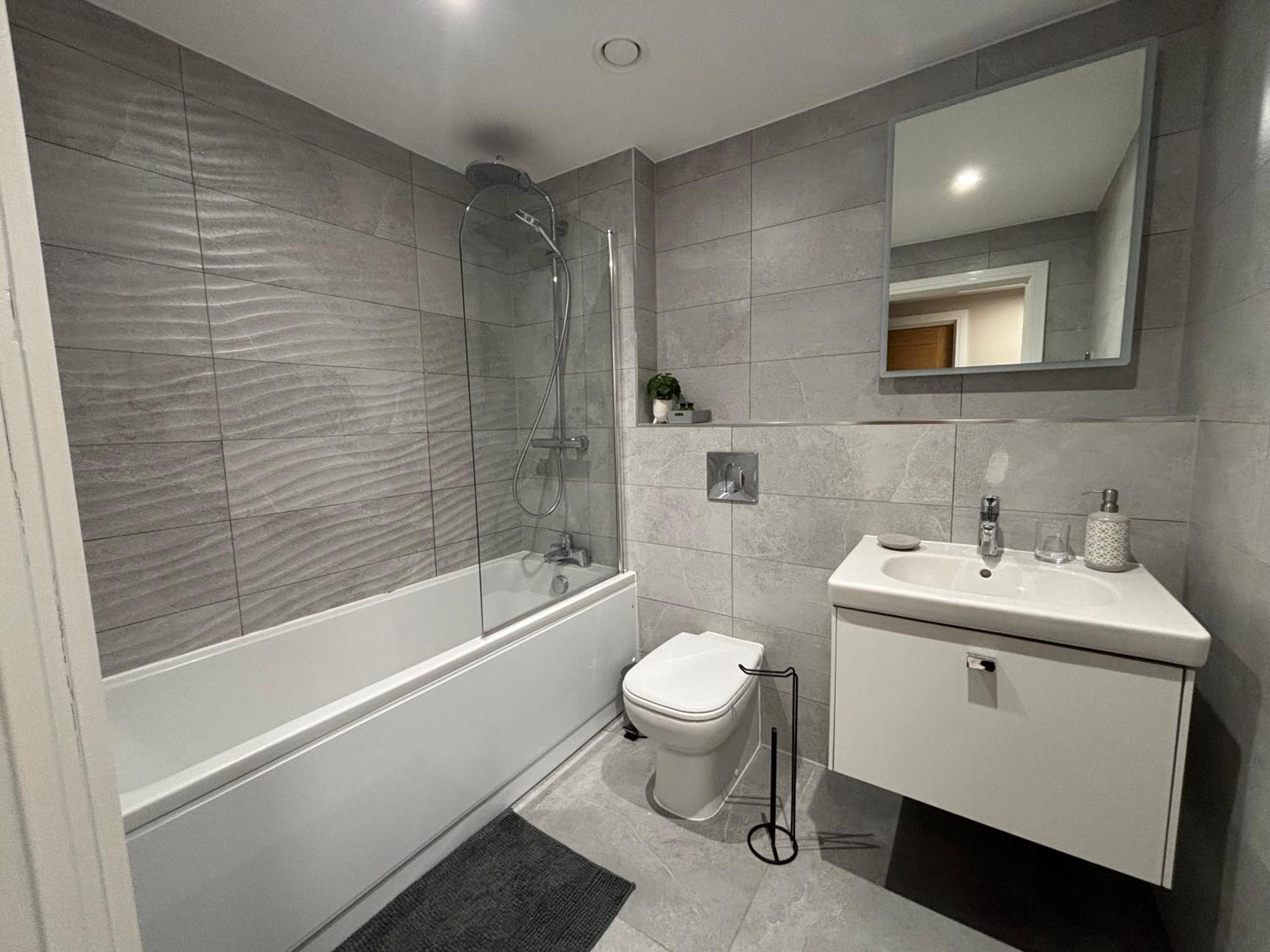 سوليهال Modern Apartment - Bhx Nec - Free Secure Gated Parking المظهر الخارجي الصورة